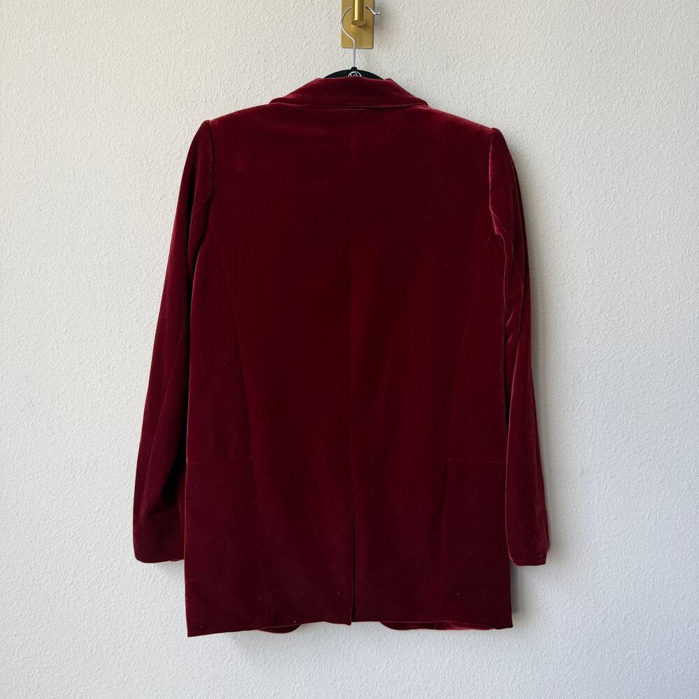 White House Black Market Burgundy Velvet Relaxed Blazer NWT Size 2 - Picture 3 of 6